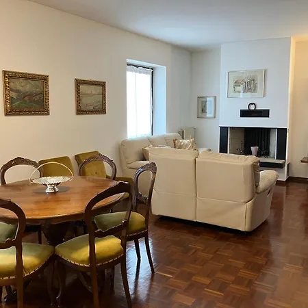 Bonaparte Apartment *